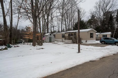 4 Deer Lane Belmont NH 03220