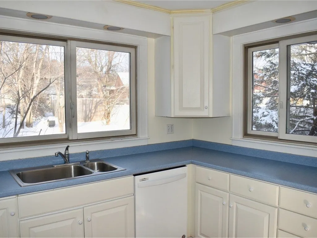 88 Saratoga Avenue Burlington VT 05408