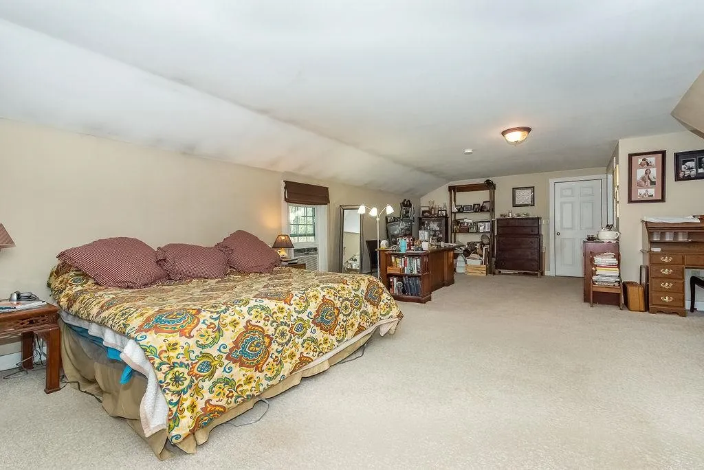 136 Sunny Oaks Terrace Strafford NH 03884