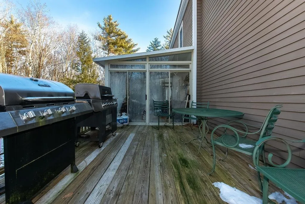 136 Sunny Oaks Terrace Strafford NH 03884