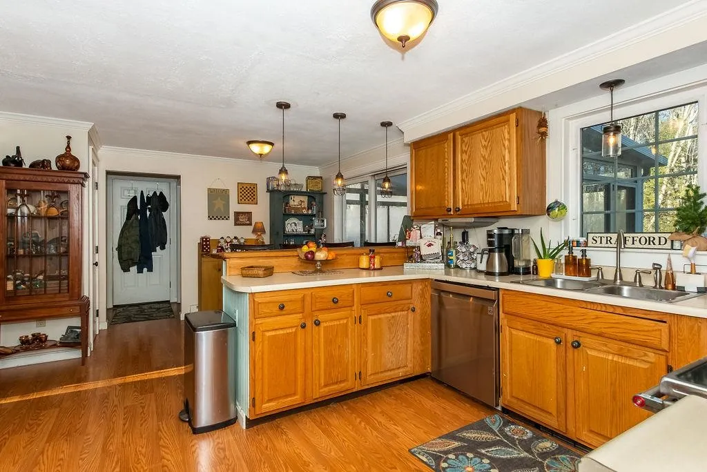136 Sunny Oaks Terrace Strafford NH 03884