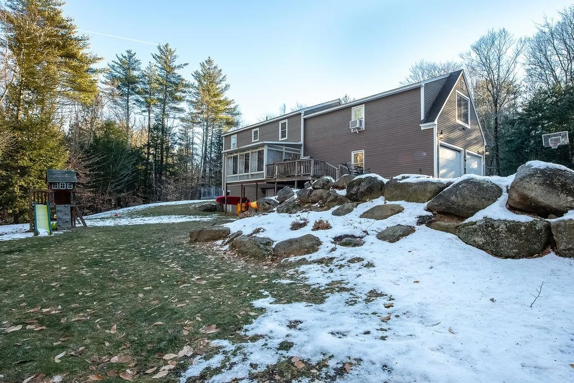 136 Sunny Oaks Terrace Strafford NH 03884