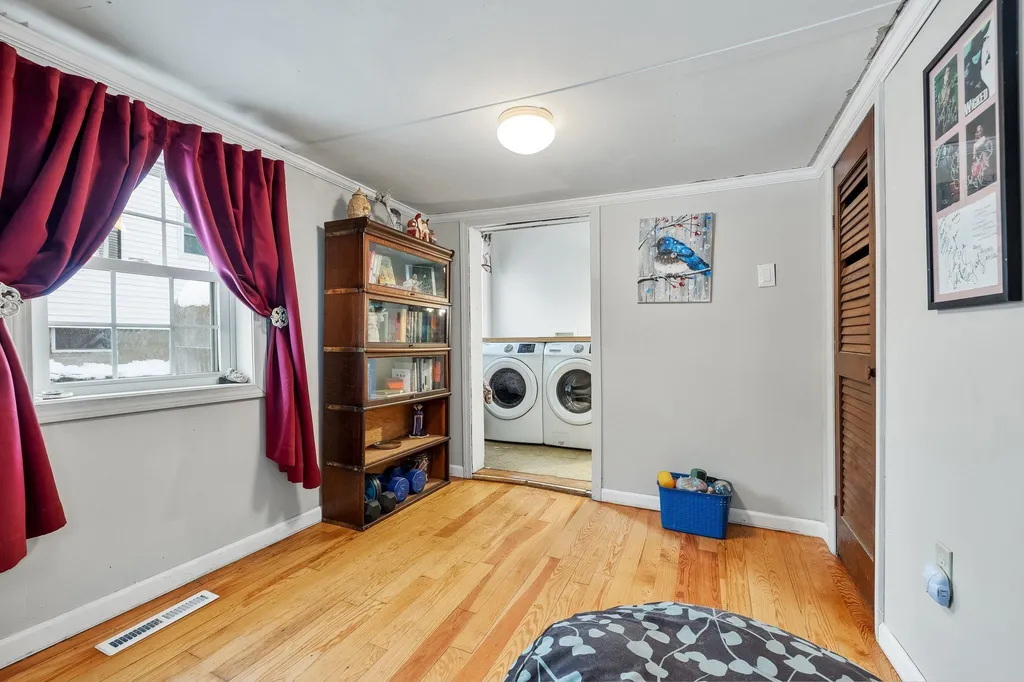 10 Lindy Street Pembroke NH 03275