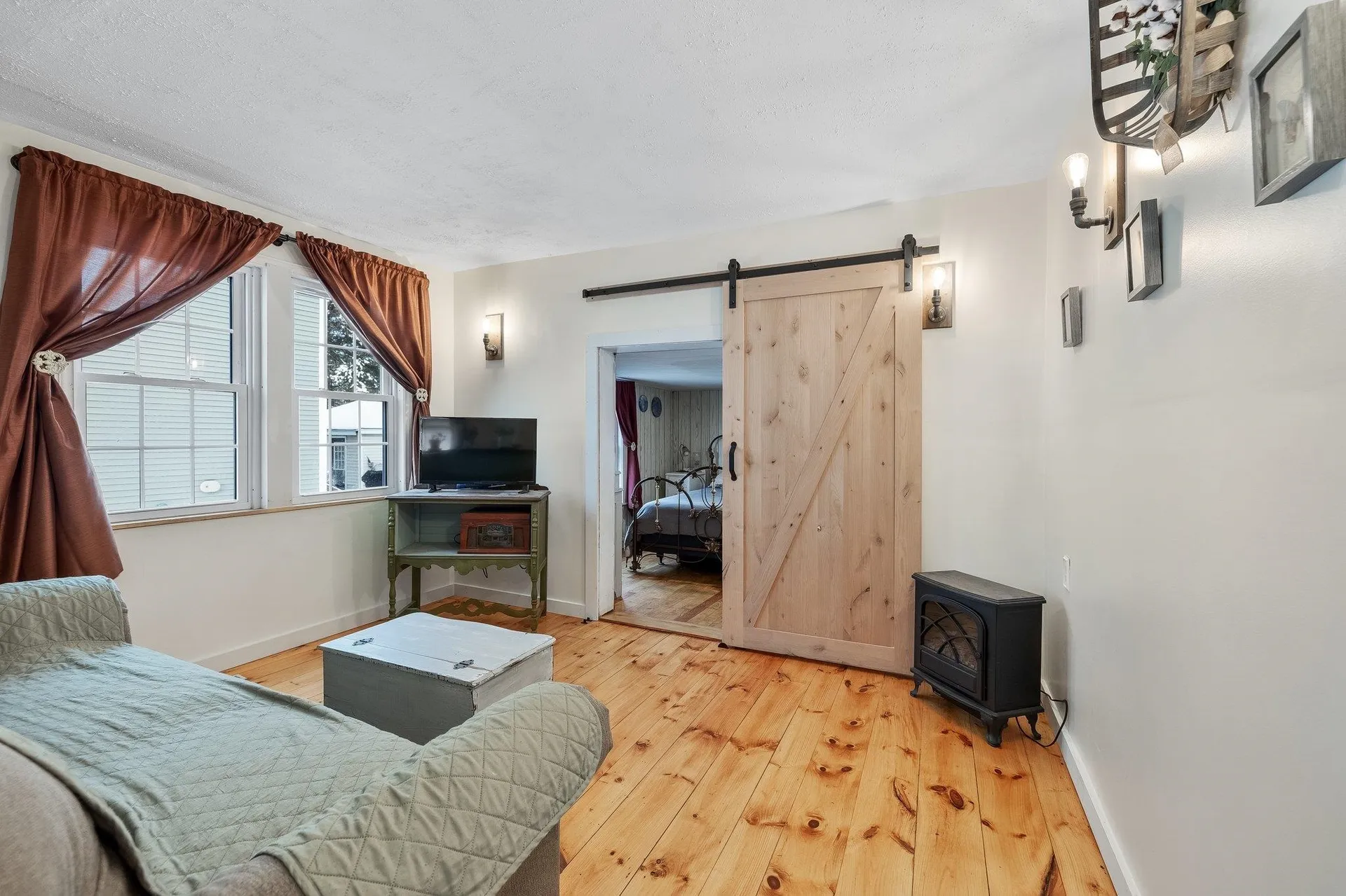 10 Lindy Street Pembroke NH 03275