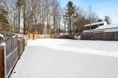 10 Lindy Street Pembroke NH 03275