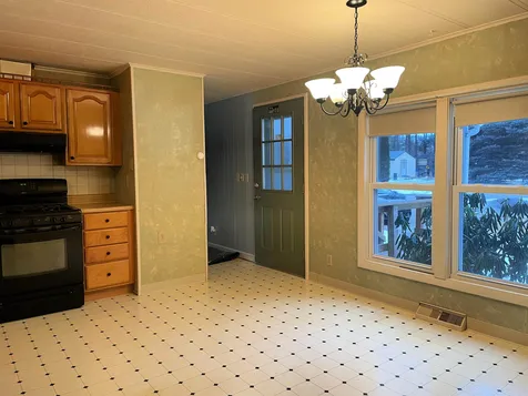 22 Seasons Lane Rochester NH 03867