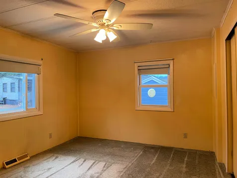 22 Seasons Lane Rochester NH 03867