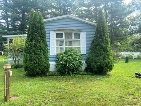 22 Seasons Lane Rochester NH 03867
