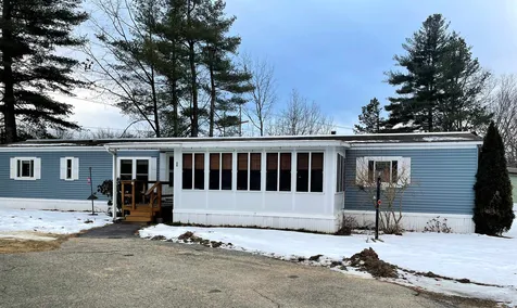 22 Seasons Lane Rochester NH 03867