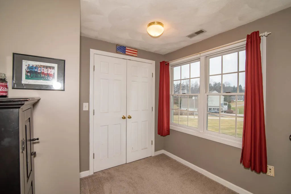 7 Ashley Drive Newton NH 03858