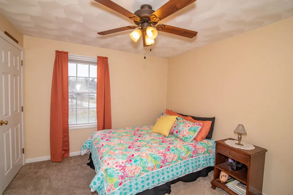 7 Ashley Drive Newton NH 03858