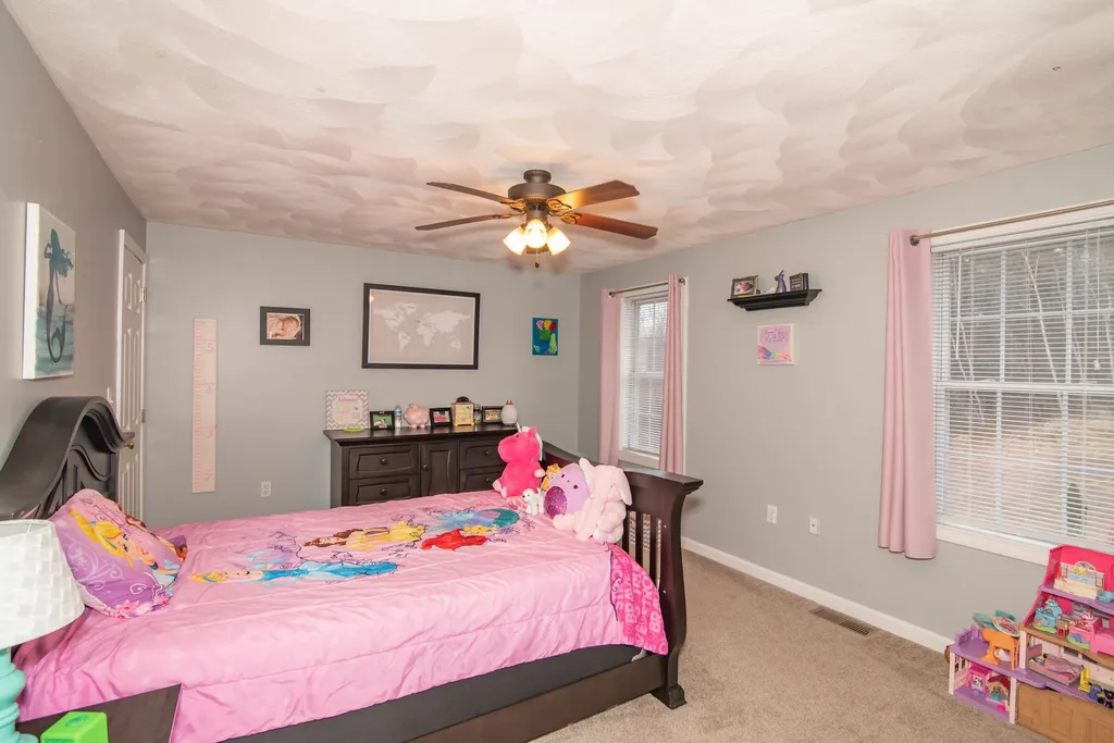 7 Ashley Drive Newton NH 03858