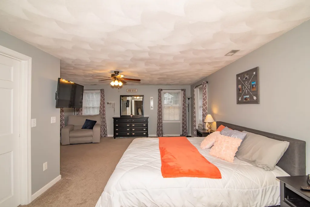 7 Ashley Drive Newton NH 03858