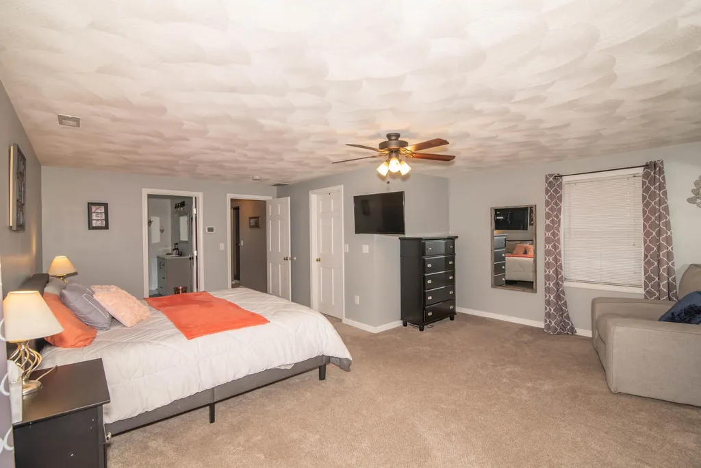7 Ashley Drive Newton NH 03858