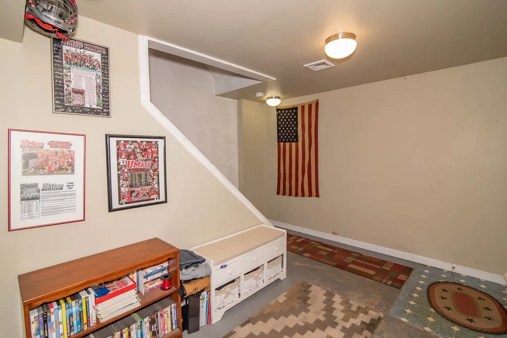 7 Ashley Drive Newton NH 03858