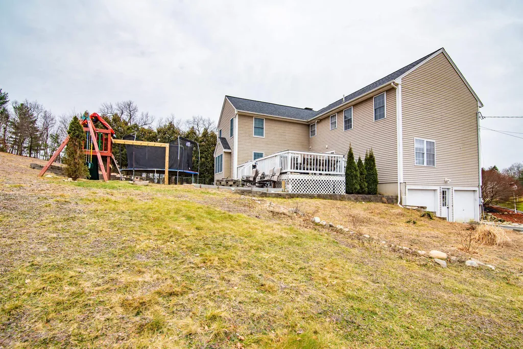 7 Ashley Drive Newton NH 03858
