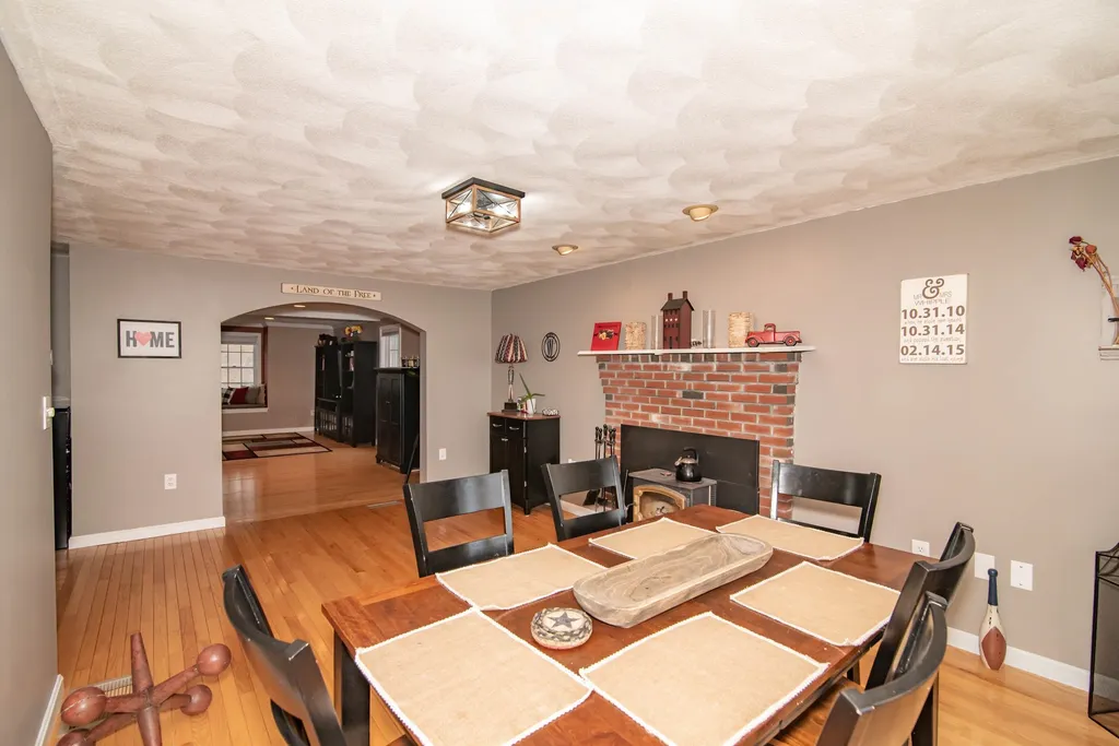 7 Ashley Drive Newton NH 03858