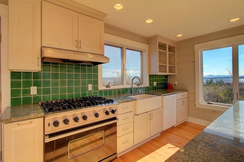 20 Contentment Lane South Hero VT 05486