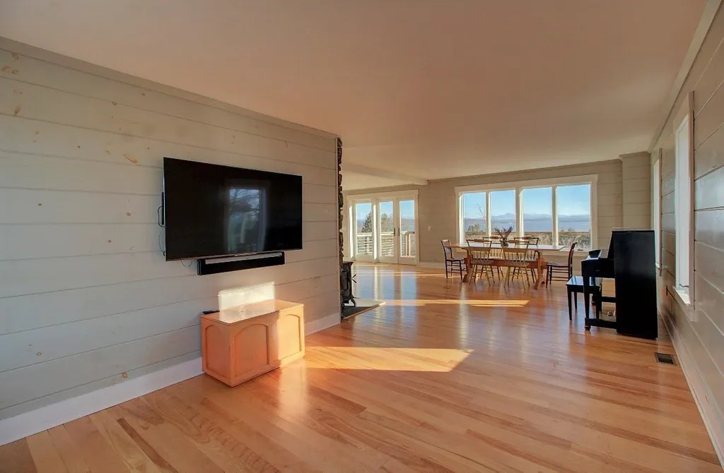 20 Contentment Lane South Hero VT 05486