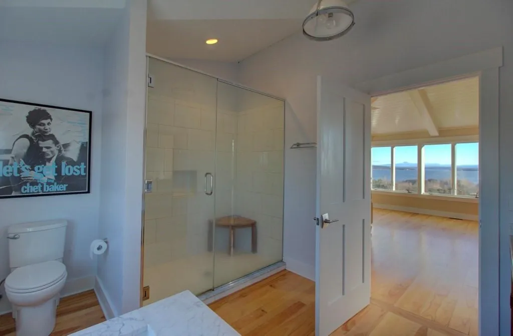 20 Contentment Lane South Hero VT 05486
