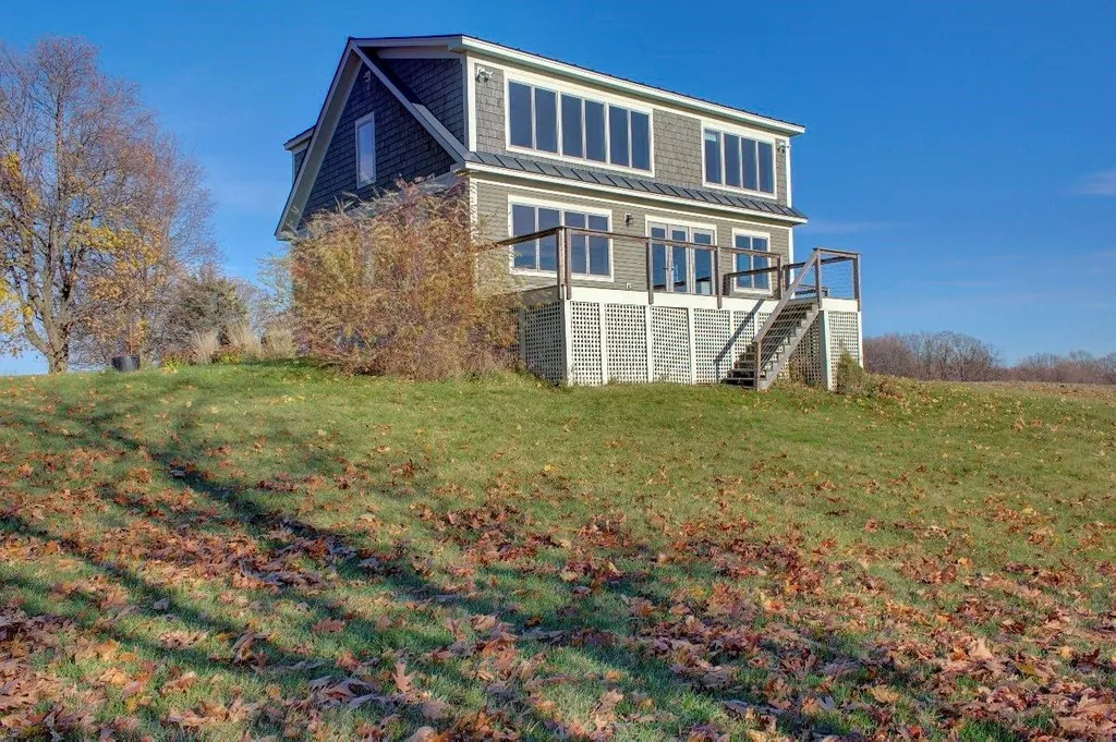 20 Contentment Lane South Hero VT 05486