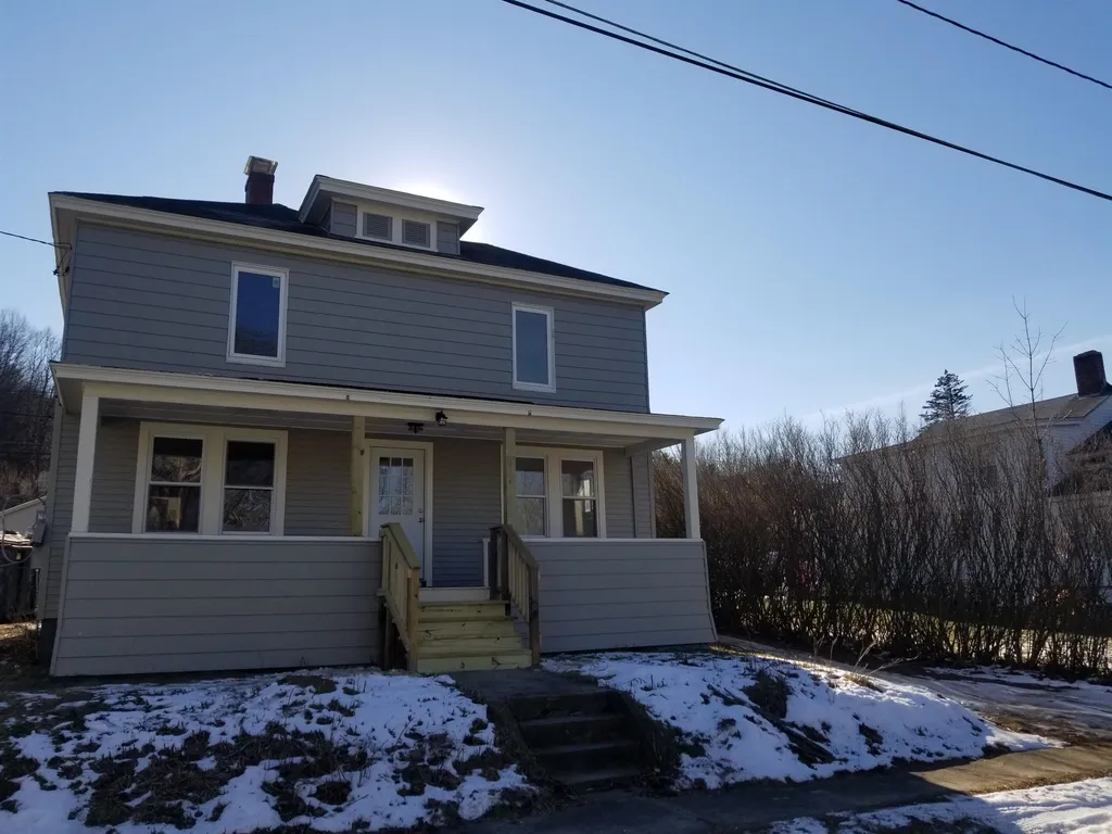 14 Hartford Street Claremont NH 03743