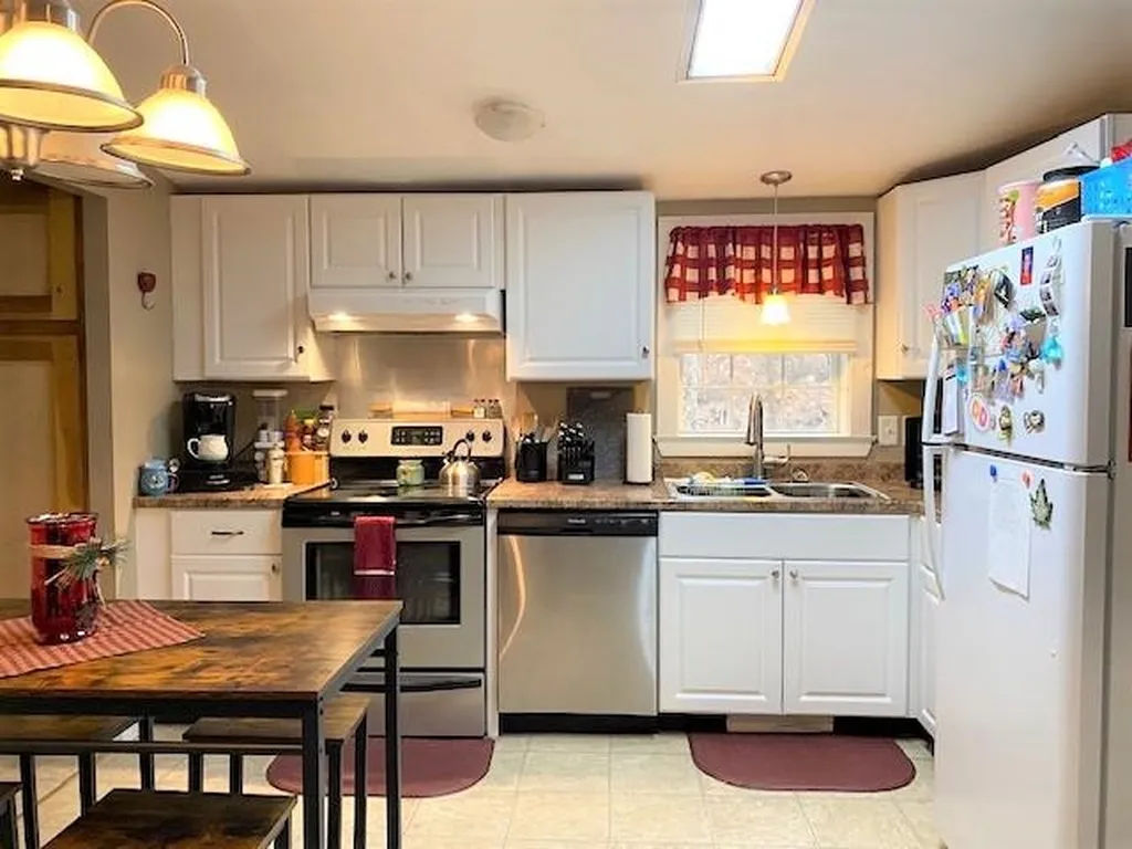 216 Plain Road Hinsdale NH 03451