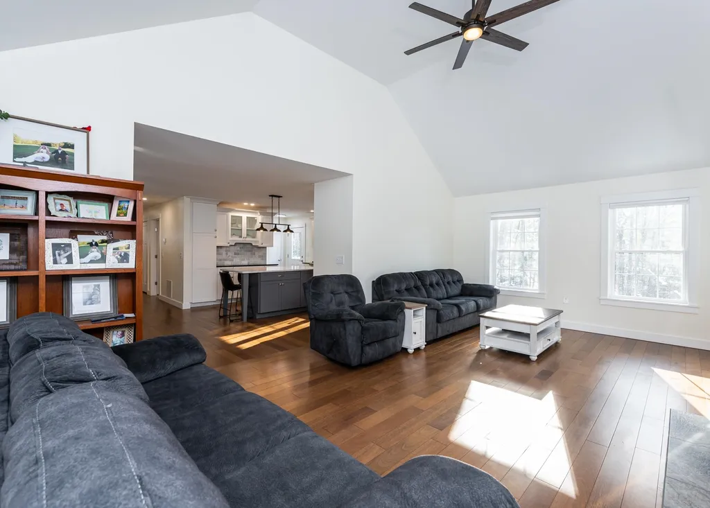 84 Heritage Hill Road Holderness NH 03245