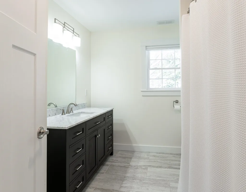 84 Heritage Hill Road Holderness NH 03245