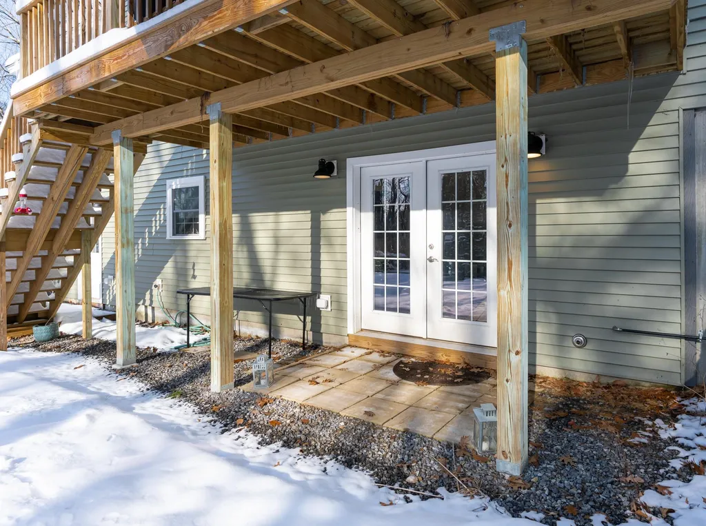 84 Heritage Hill Road Holderness NH 03245