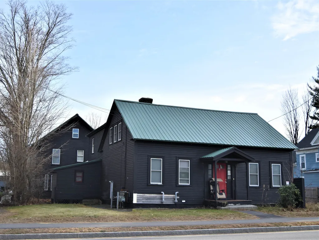 140 Court Street Laconia NH 03246