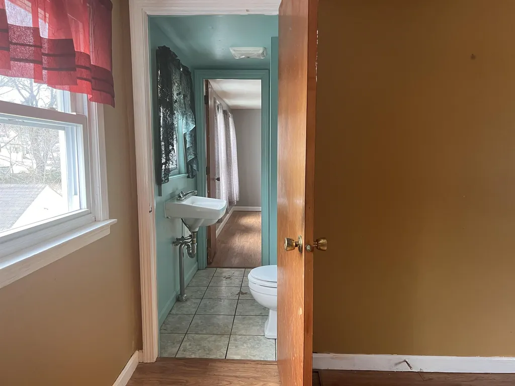 20 Edgewood Street Claremont NH 03743