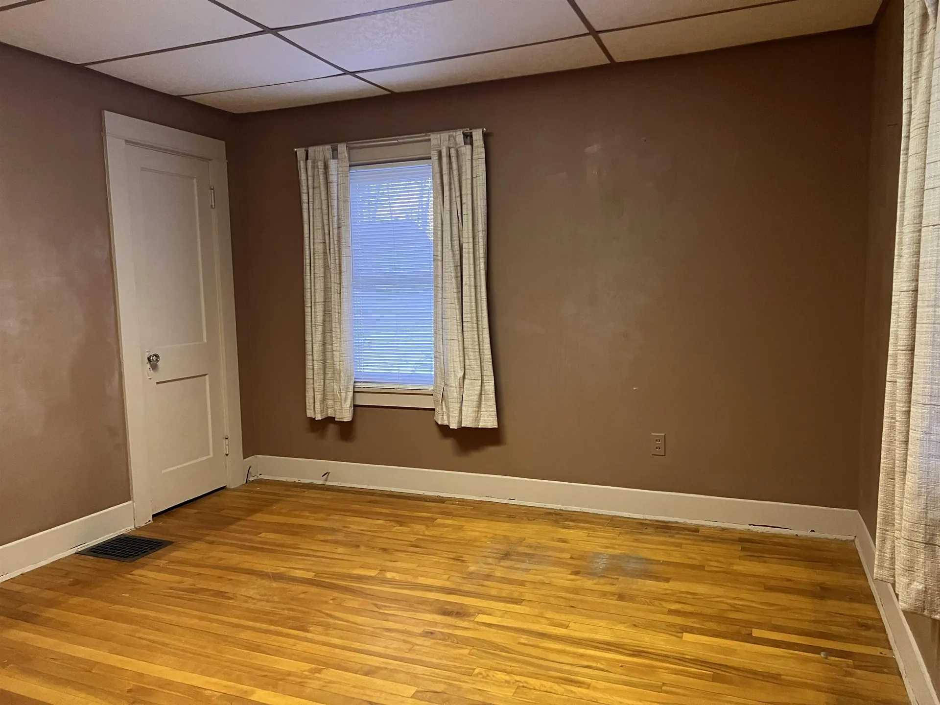 20 Edgewood Street Claremont NH 03743