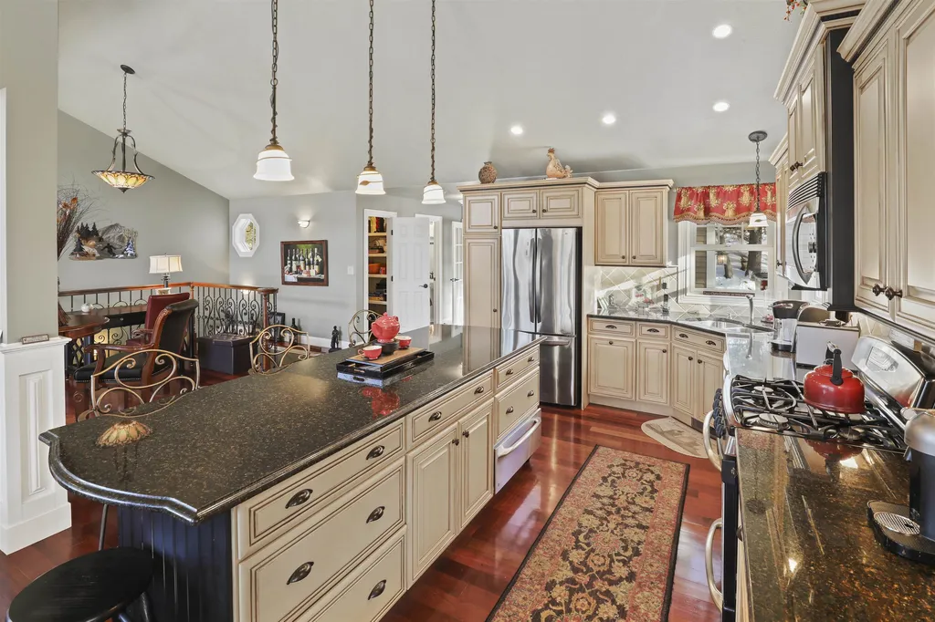 30 Lilac Lane Campton NH 03223