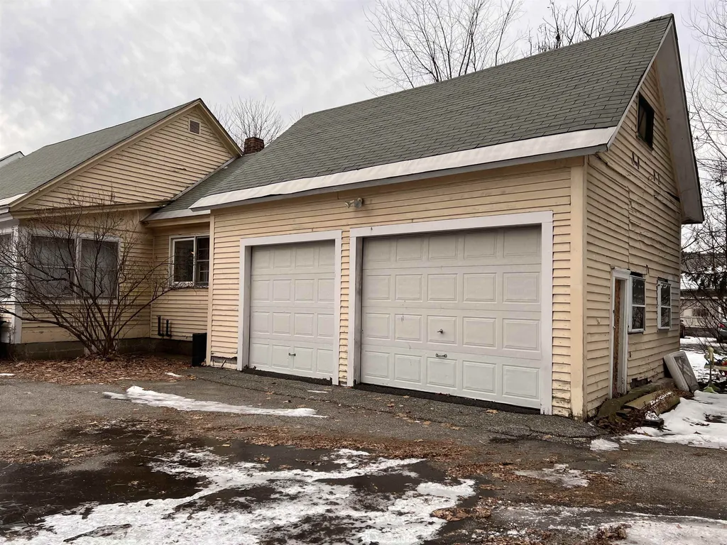 217 Main Street Claremont NH 03743