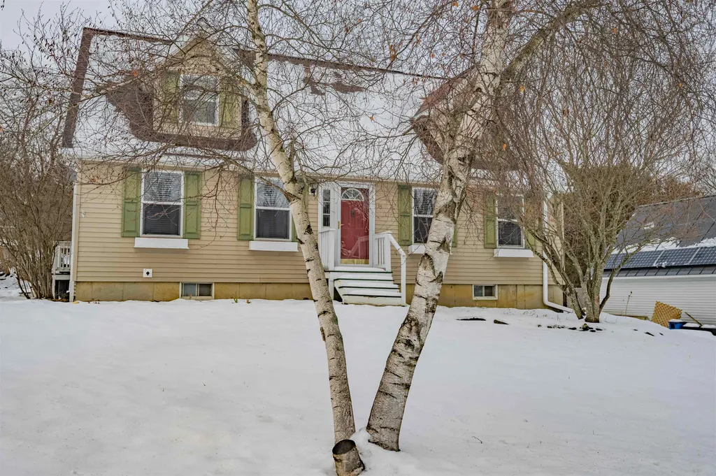 33 Country Way Barre City VT 05641