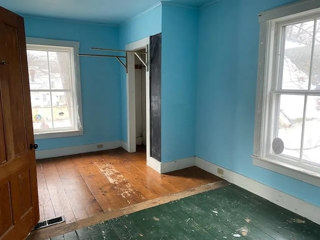 23 Pleasant Street Brattleboro VT 05301
