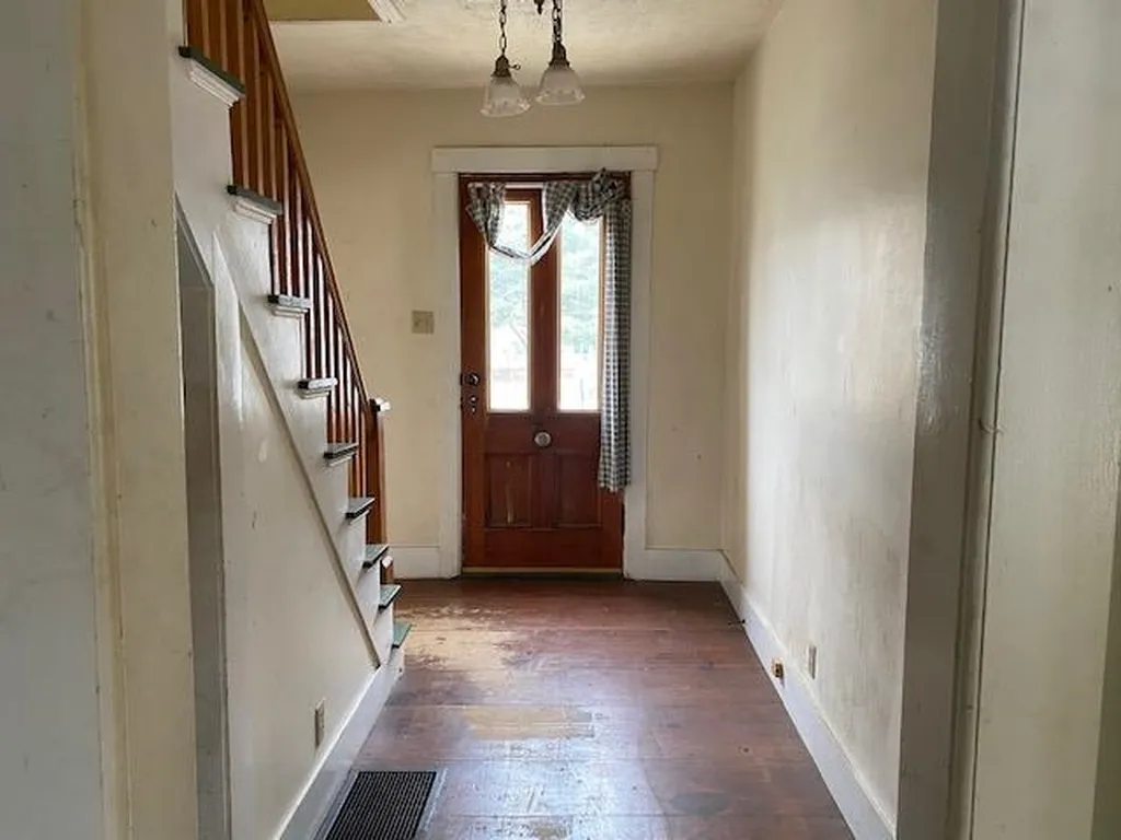 23 Pleasant Street Brattleboro VT 05301