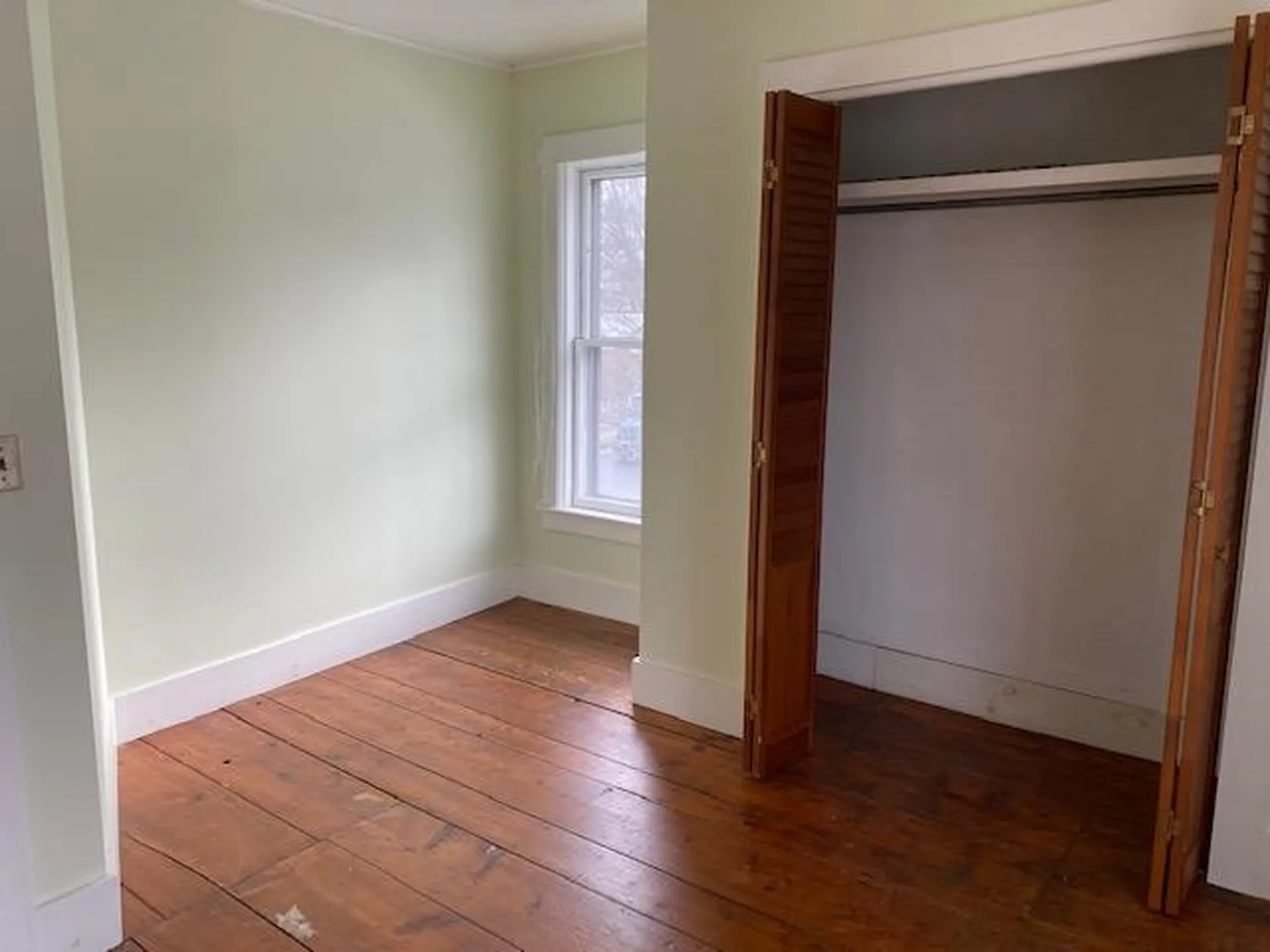 23 Pleasant Street Brattleboro VT 05301