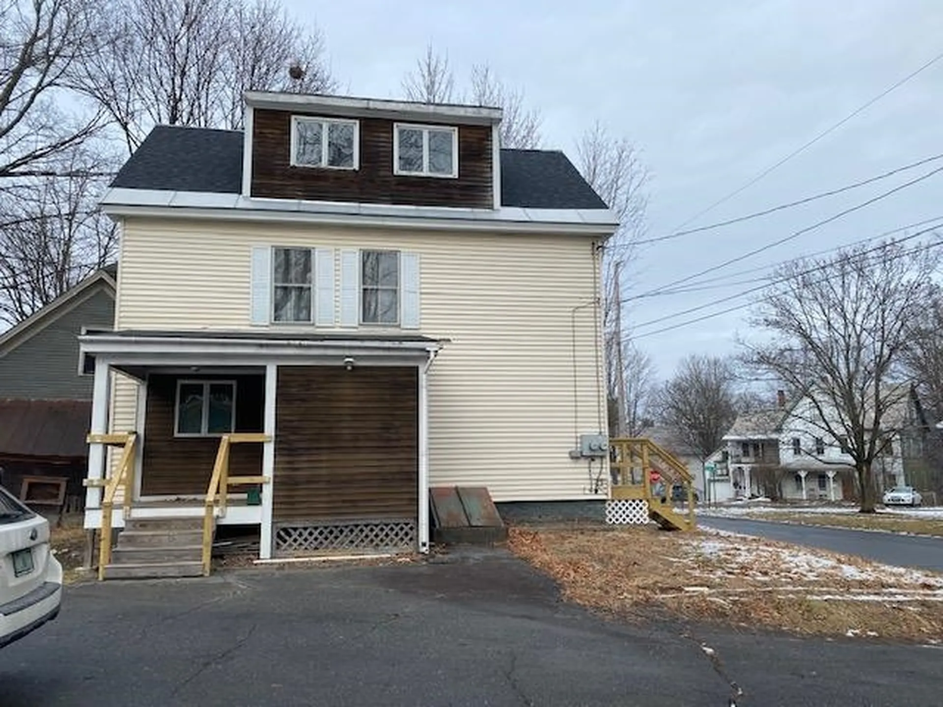 23 Pleasant Street Brattleboro VT 05301