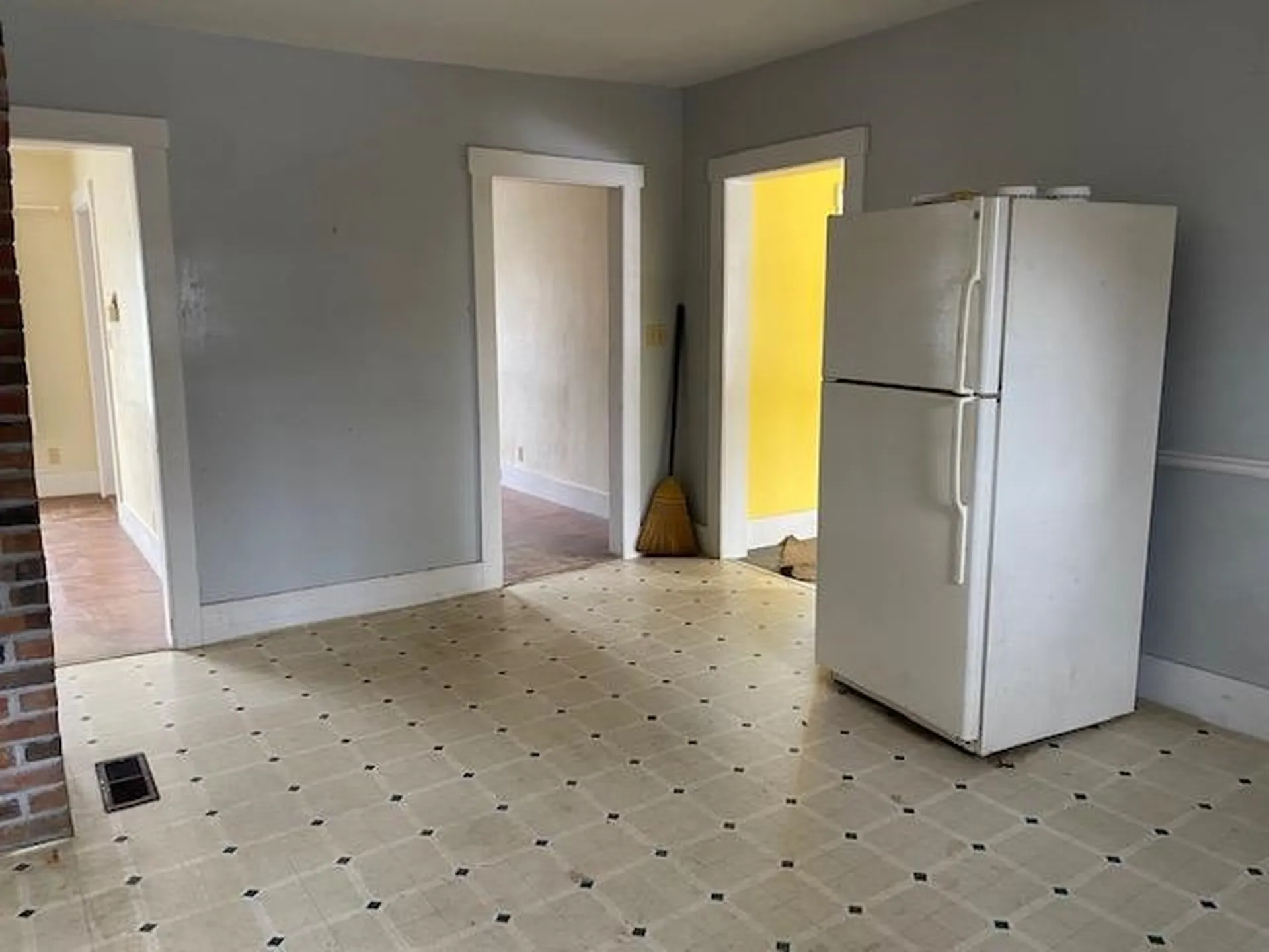 23 Pleasant Street Brattleboro VT 05301