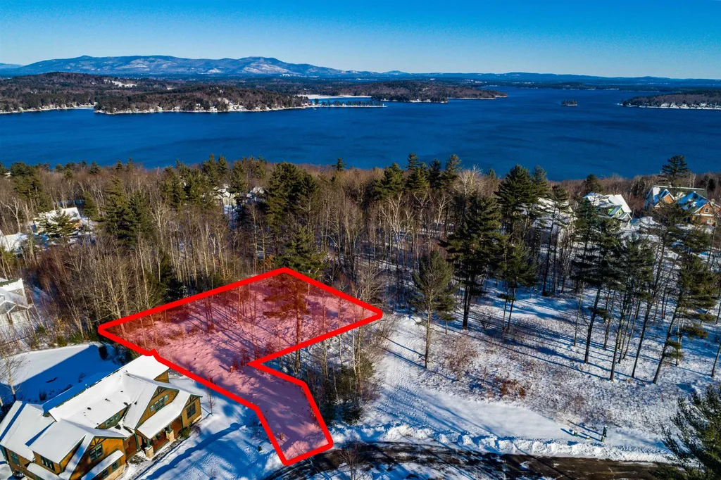 55 Deadreckoning Point Laconia NH 03246