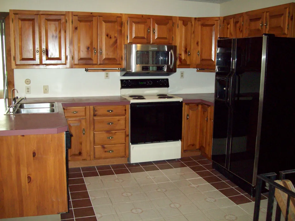891 Mammoth Road Manchester NH 03104