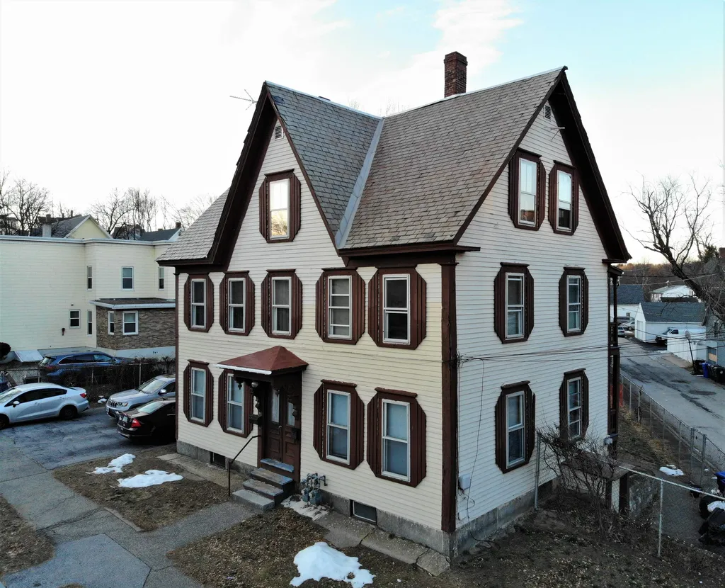 6 Montcalm Street Manchester NH 03102