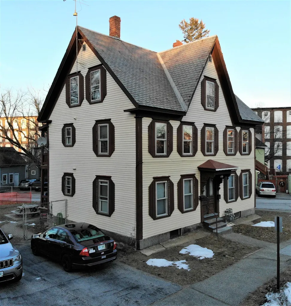 6 Montcalm Street Manchester NH 03102