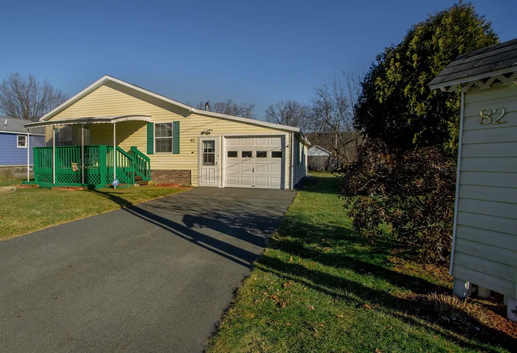 82 Moreland Avenue Brattleboro VT 05301