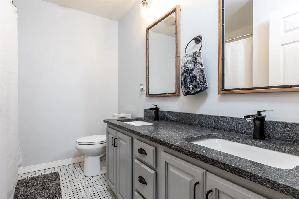 31b Shadowbrook Drive Hudson NH 03051