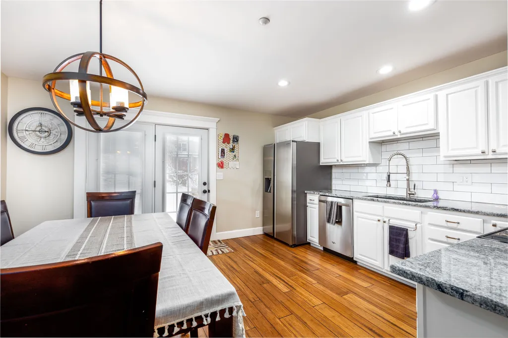31b Shadowbrook Drive Hudson NH 03051