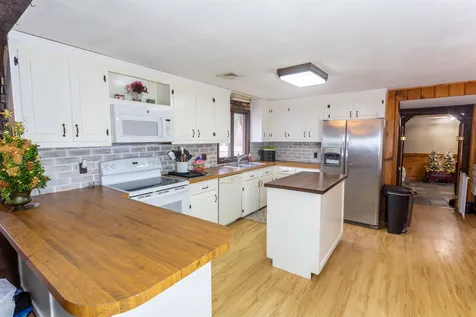228 Range Road Windham NH 03087