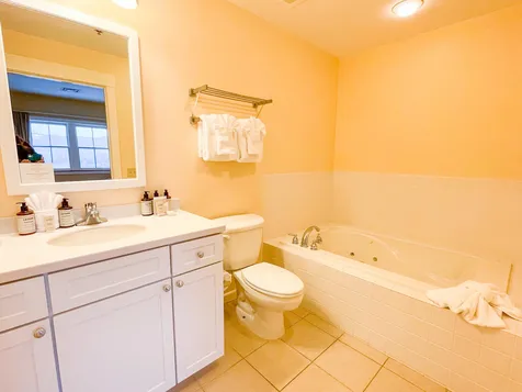 422 Q3 Jackson Gore Inn Ludlow VT 05149